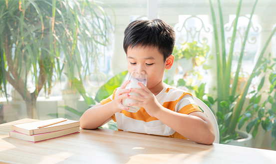Sữa cao năng lượng là sữa cung cấp nhiều năng lượng và dưỡng chất cho trẻ nhẹ cân, giúp bé hồi phục cân nặng chuẩn